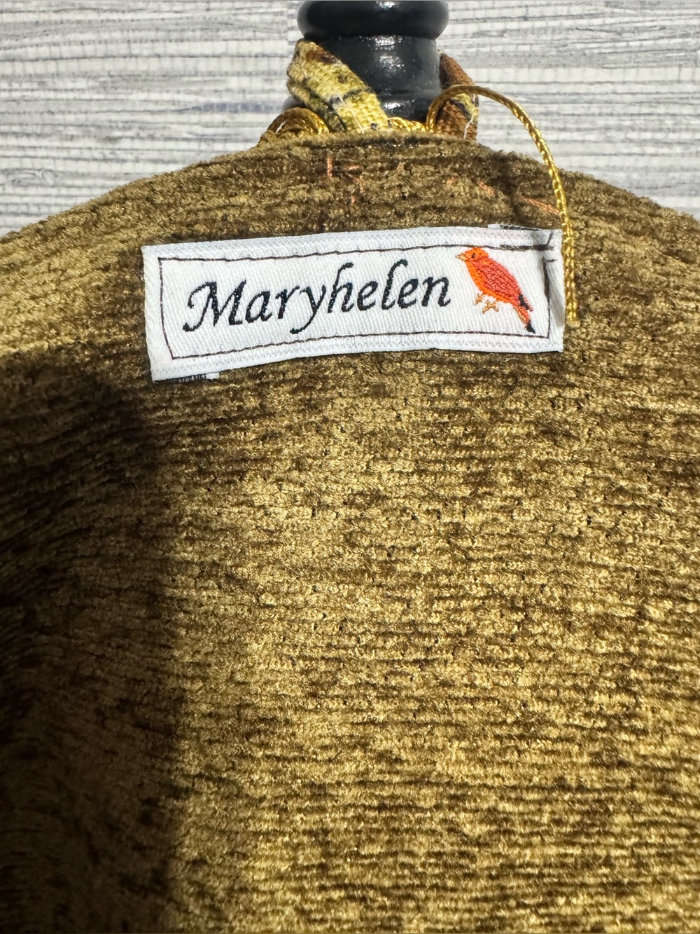 One-of-a-Kind Maryhelen Artisan Tapestry Handbag – Vintage Folk Art Style - Picture 4 of 7